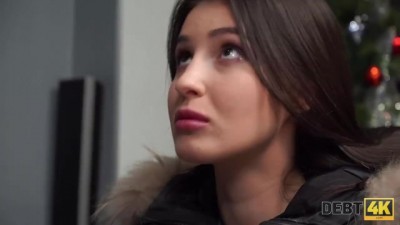 Saftige Pussy Action: Weiterbildung, die Schulden nicht bedeckt