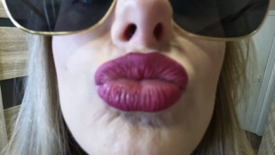 Хотела porn romantic erotic уехать на мерсе,а уехала на хую!