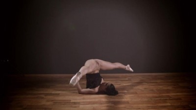 Naughty Moves That Captivate Every Eye
